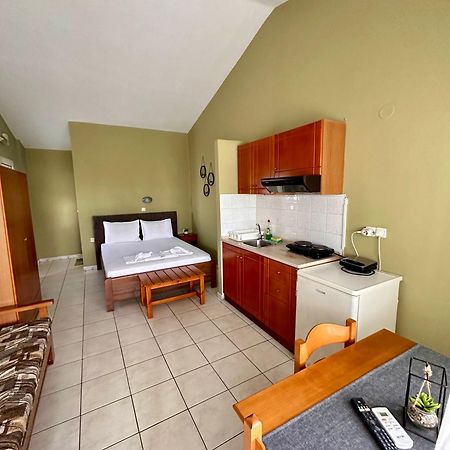 Artemis Hotel Apartments Keramoti  Eksteriør billede