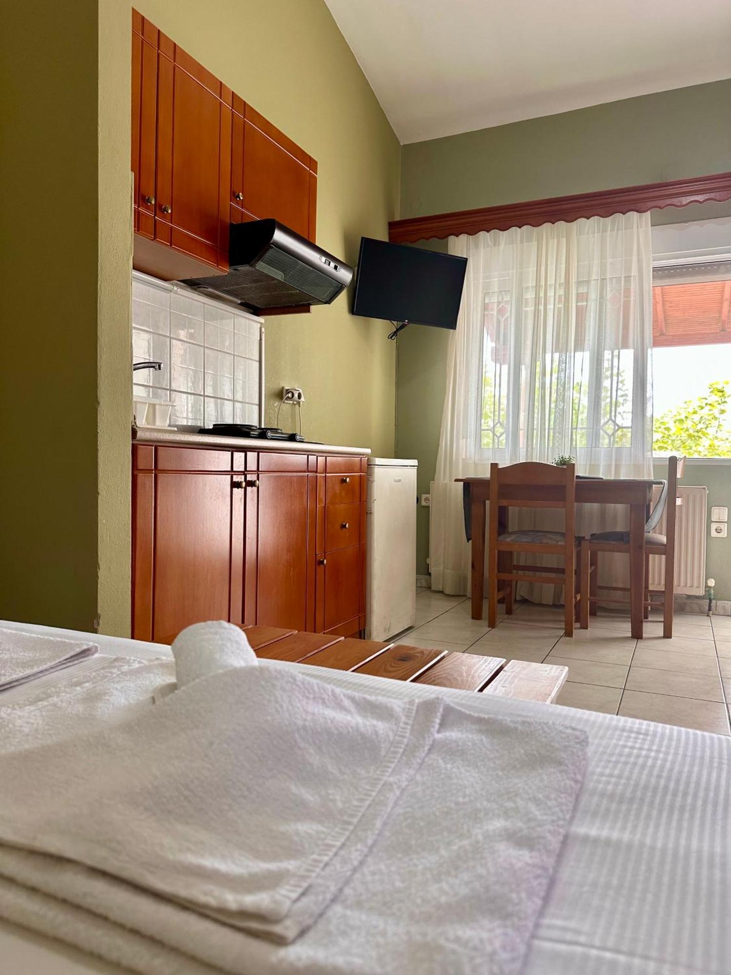 Artemis Hotel Apartments Keramoti  Eksteriør billede
